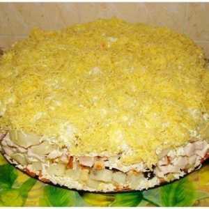Як приготувати листковий салат з куркою?